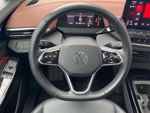 Used 2022 Volkswagen ID.4 Pro S RWD image 5