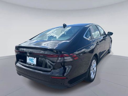 Used 2024 Honda Accord LX image 4