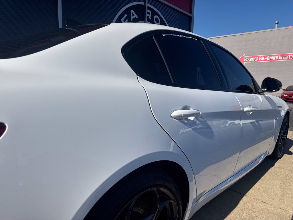 Used 2023 Alfa Romeo Giulia Estrema AWD/4WD image 6