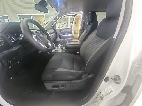 Used 2019 Toyota Tundra SR5 image 7