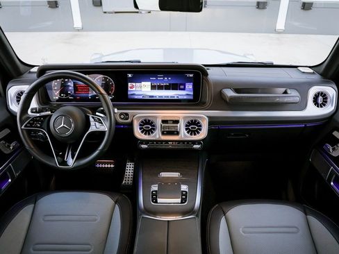 Used 2025 Mercedes-Benz G 550 w/ Manufactur Interior Package image 36