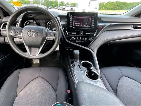 Used 2021 Toyota Camry LE FWD image 7