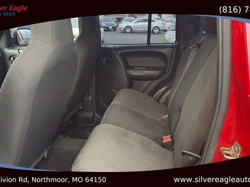 Used 2003 Jeep Liberty Sport image 10