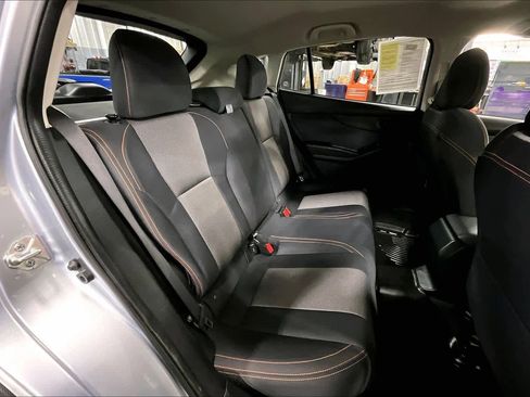 Used 2019 Subaru Crosstrek 2.0i Premium w/ Eyesight System image 18