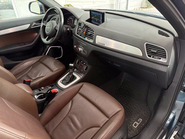 Used 2018 Audi Q3 2.0T Premium Plus w/ Premium Plus Package AWD/4WD image 13