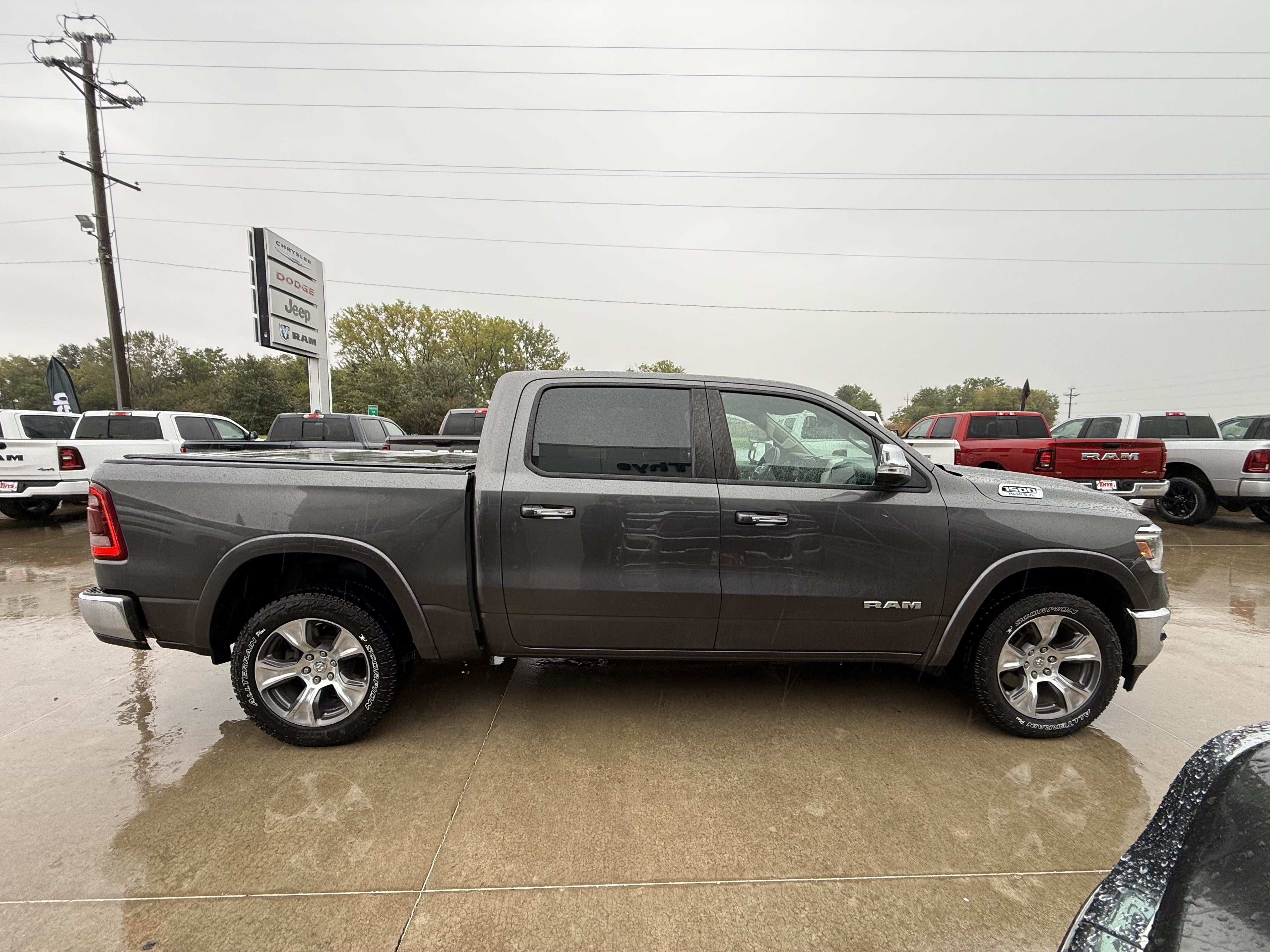 Used 2020 RAM 1500 Laramie AWD/4WD image 34