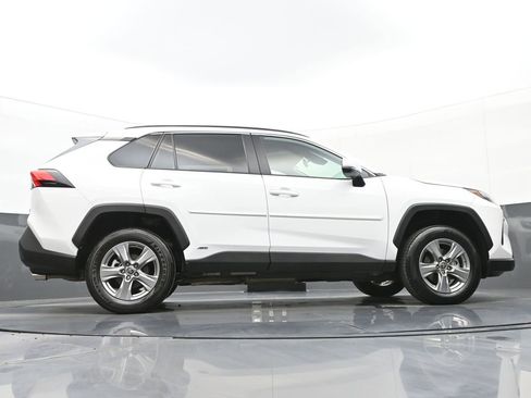 Used 2024 Toyota RAV4 LE image 41