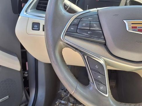 Used 2020 Cadillac XT5 Premium Luxury image 7