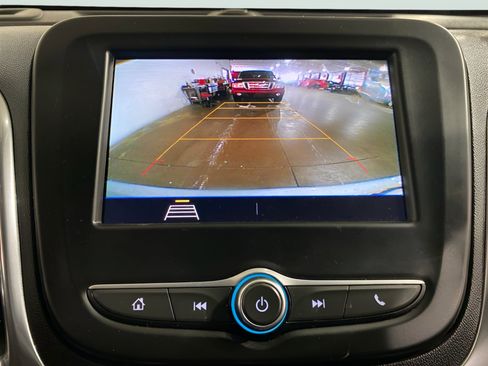 Used 2020 Chevrolet Equinox LT image 28