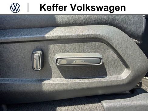 Used 2025 Honda Pilot Touring image 32
