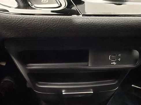 New 2026 Chrysler Pacifica Select FWD image 31
