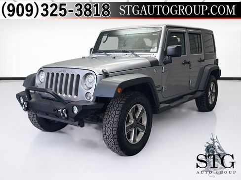 Used 2018 Jeep Wrangler Unlimited Sport w/ Connectivity Group image 1