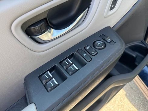 Used 2023 Honda Pilot EX-L image 10