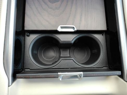 Used 2023 GMC Yukon XL Denali image 50