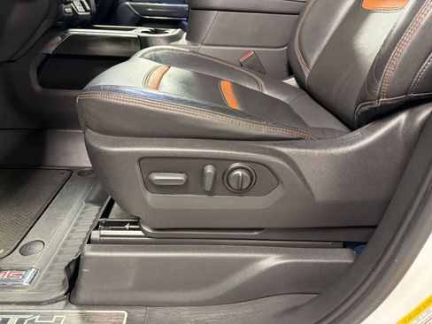 Used 2021 GMC Sierra 1500 AT4 AWD/4WD image 15