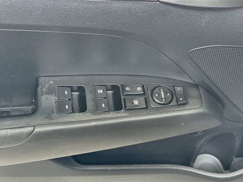 Used 2020 Hyundai Elantra SE w/ Cargo Package (C1) FWD image 13