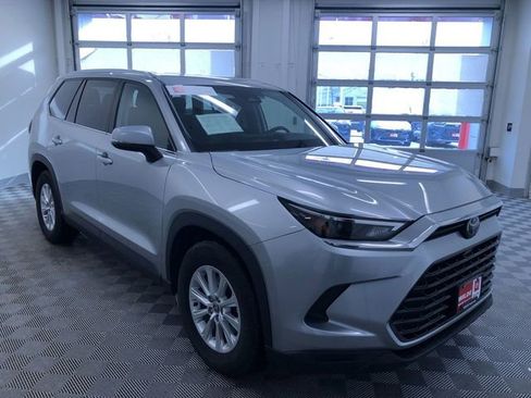 Certified 2025 Toyota Grand Highlander AWD image 38