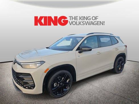 New 2026 Volkswagen Tiguan SE R-Line image 8