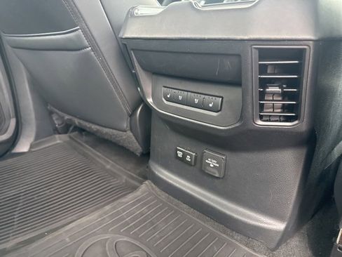 Used 2023 Toyota Tundra Platinum image 13