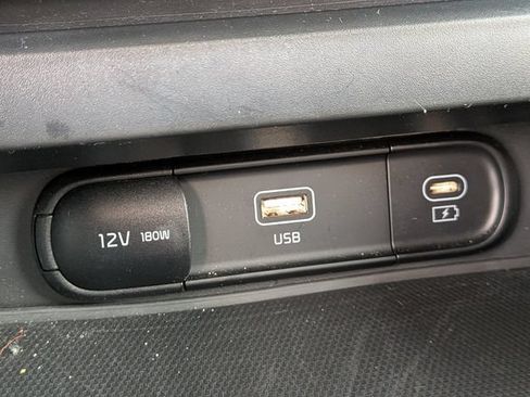 Certified 2024 Kia Soul S FWD image 25