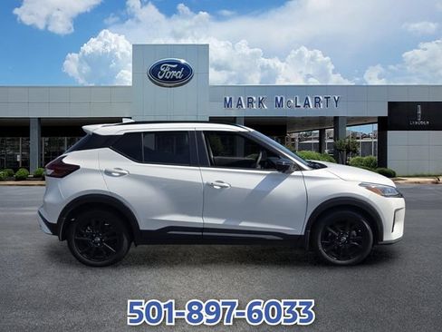 Used 2024 Nissan Kicks SR FWD image 6