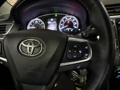 Used 2017 Toyota Camry XLE image 16