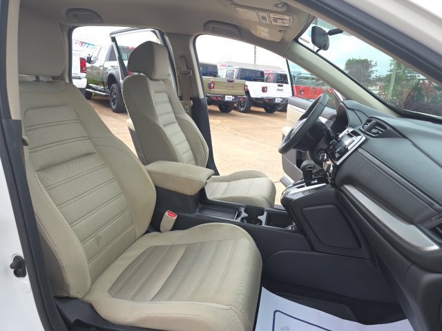 Used 2017 Honda CR-V LX image 9