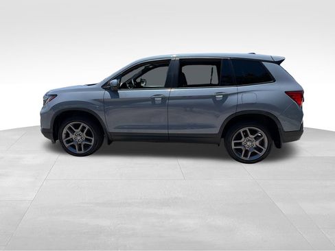 Used 2023 Honda Passport EX-L image 4