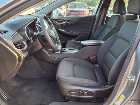 Certified 2024 Chevrolet Malibu LT image 3