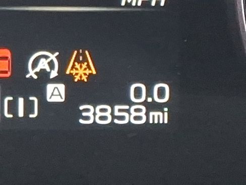 Certified 2025 Subaru Forester Limited image 21