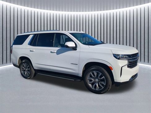 Used 2021 Chevrolet Tahoe LT w/ LT Signature Package image 3