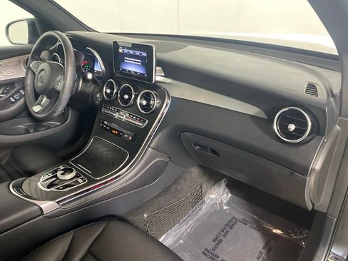 Used 2019 Mercedes-Benz GLC 300 4MATIC image 36