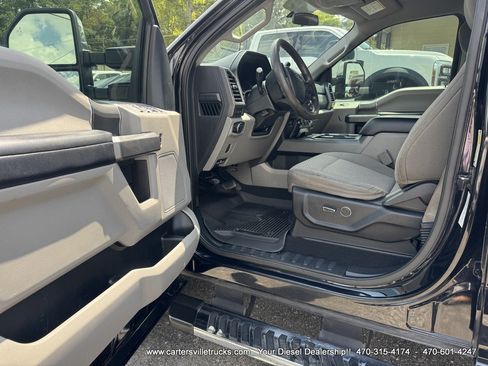 Used 2019 Ford F250 XLT w/ XLT Premium Package AWD/4WD image 11