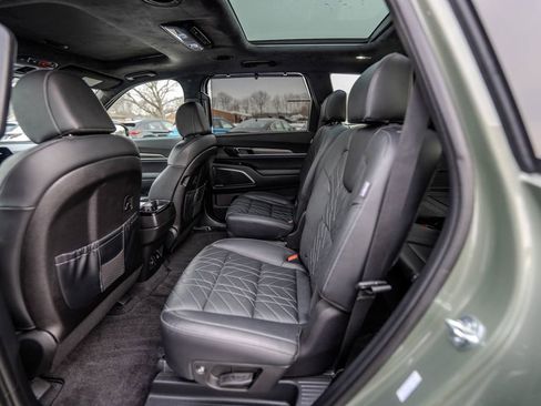 Used 2024 Kia Telluride SX Prestige X-Line image 13