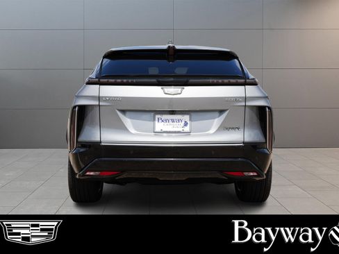 New 2025 Cadillac Lyriq Luxury image 6