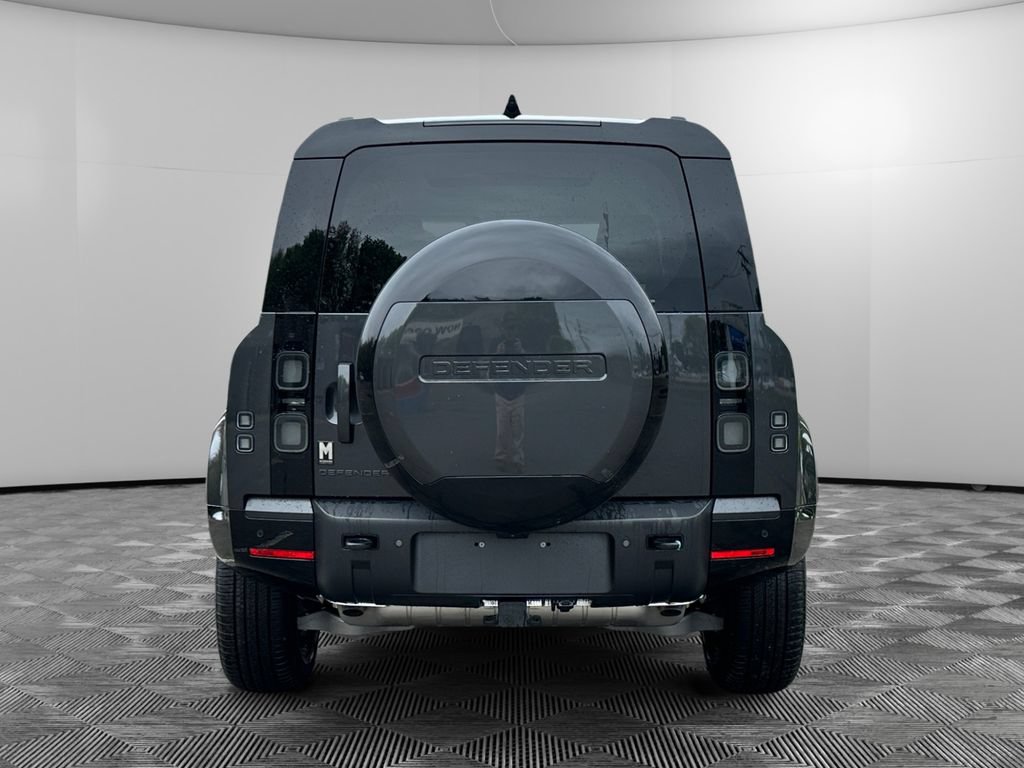 New 2026 Land Rover Defender 110 X-Dynamic SE AWD/4WD image 4