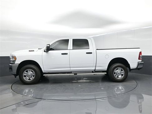 Used 2023 RAM 3500 Tradesman w/ Chrome Appearance Group image 5