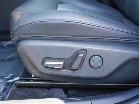 Used 2024 Kia Niro Wind FWD image 24