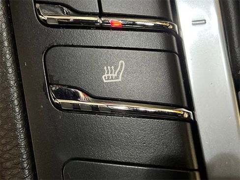 Used 2021 Porsche Macan GTS image 27