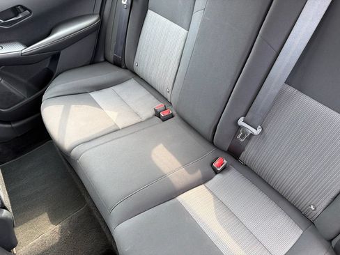 Used 2025 Nissan Sentra SV FWD image 14