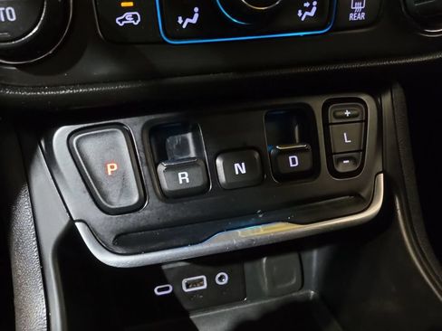 Used 2019 GMC Terrain SLE w/ Driver Convenience Package FWD image 20