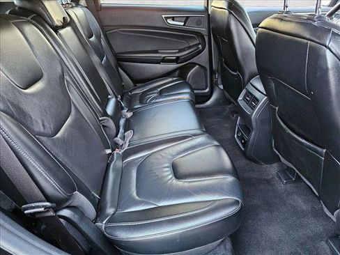 Used 2021 Ford Edge Titanium AWD/4WD image 18