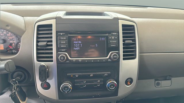 Used 2017 Nissan Frontier SV AWD/4WD image 11