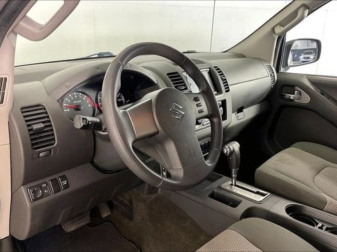 Used 2012 Suzuki Equator Premium RWD image 15