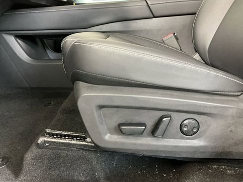 New 2025 Nissan Murano SL image 11