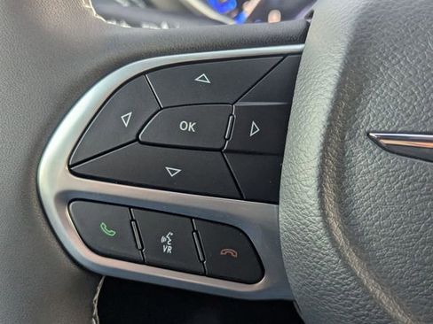 New 2026 Chrysler Pacifica Select image 12