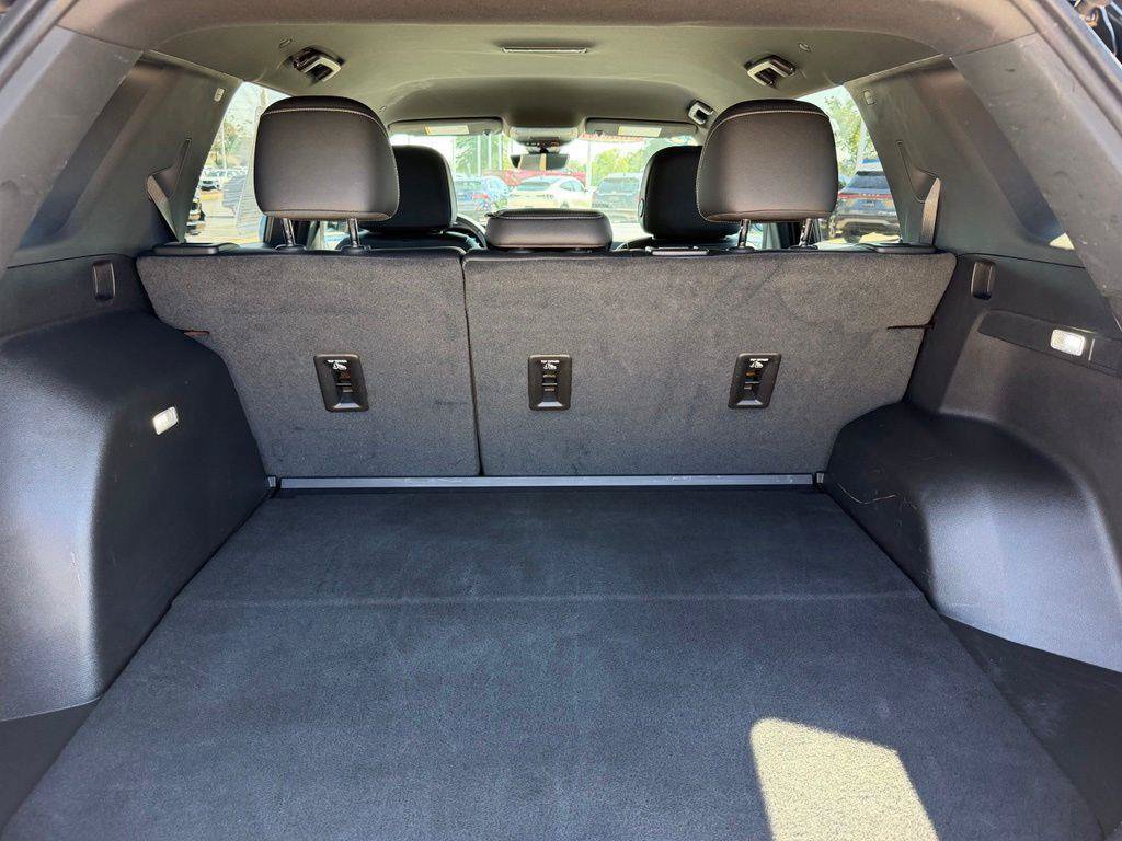 Used 2025 Chevrolet Equinox LT w/ Convenience Package II FWD image 25