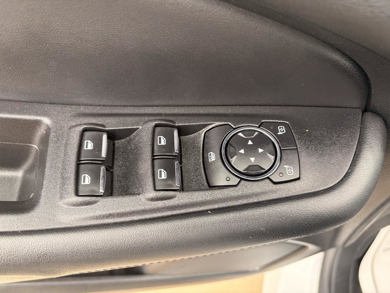 Used 2024 Ford Edge SEL w/ Convenience Package AWD/4WD image 16