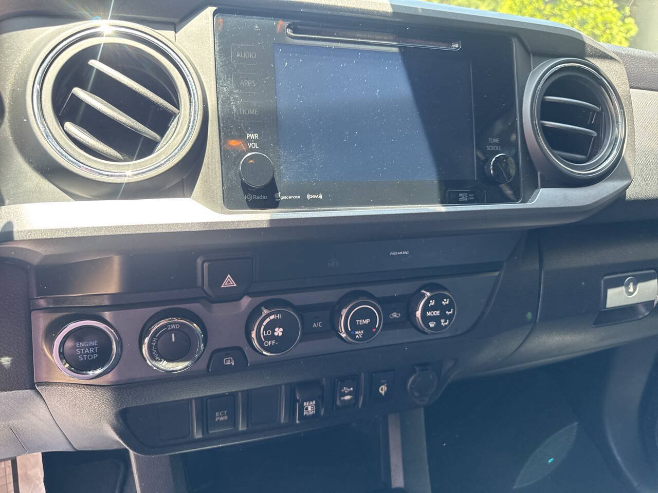 Used 2019 Toyota Tacoma TRD Sport AWD/4WD image 22