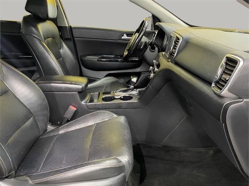 Used 2017 Kia Sportage SX image 16